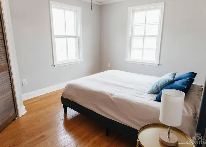 Near Waterfront, Maryland Renovated Home - Walk To Historic Downtown!