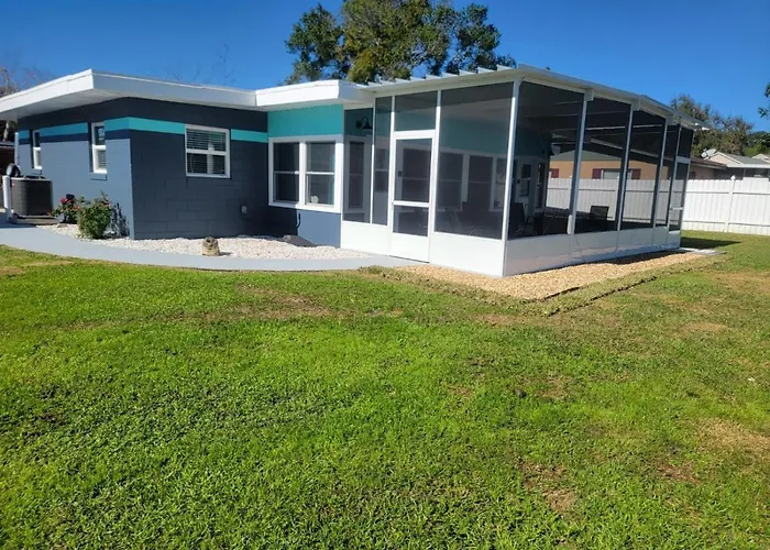 Camp St. Cabanas Unit 3 On Lake Dora