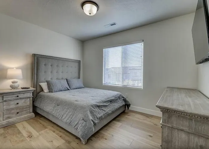 New Townhome - Private Hot Tub, Fire Pit & Pool At Quiet Vida-Sol Community