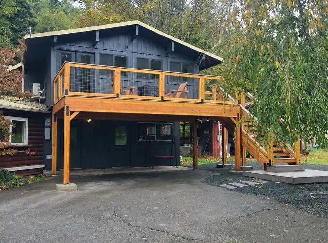 A Restful Studio Near A Creek And Forest - Pet Friendly