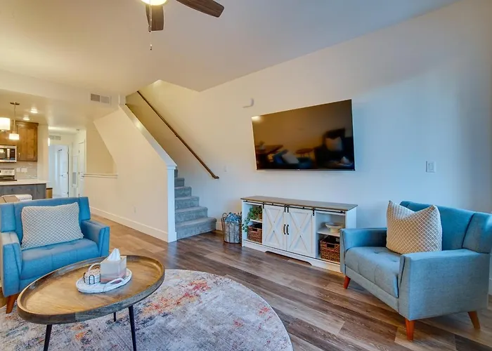 Mccall Vacation Rental W/ Private Balcony & Grill!