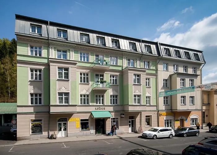 Hotel Luzice