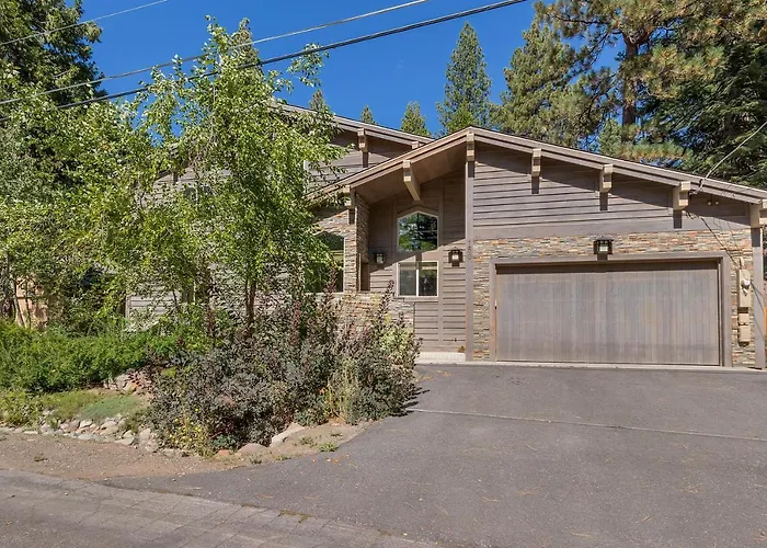 High Sierra At Dollar Point - Private Hot Tub, Close To Ski Resorts, Pet Friendly!