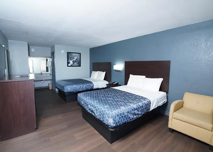 Red Carpet Inn & Suites