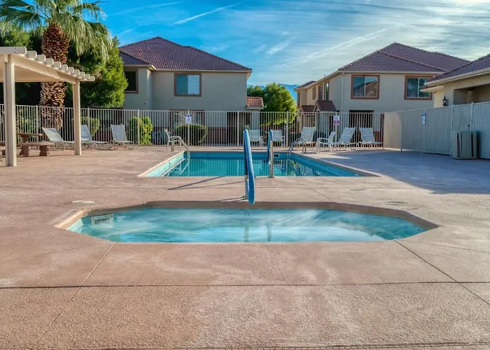 Mesquite 2Br Townhome With Pool & Gym Access