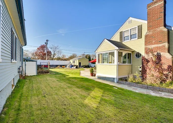 1 Mi To Downtown Salem: Studio W/ Fire Pit Access