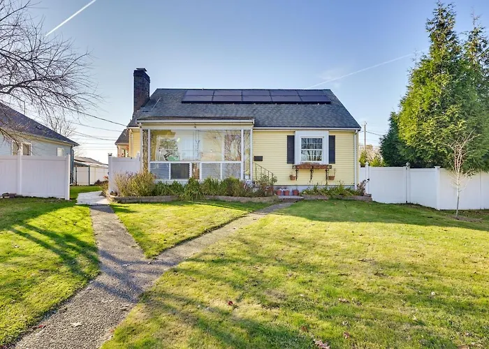 1 Mi To Downtown Salem: Studio W/ Fire Pit Access