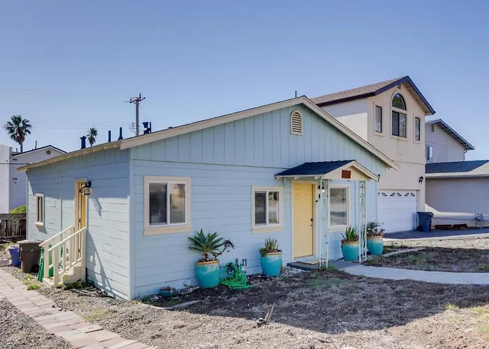 Pet-Friendly Cayucos Home: Walk To Public Beach!