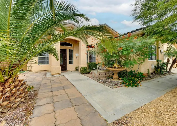 Private Pool & Patio: Desert Hot Springs Retreat