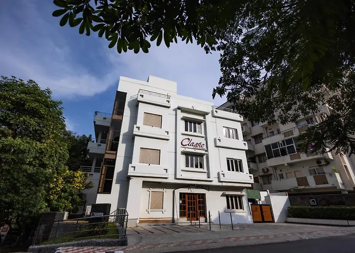 Classic Boutique Hotel & Luxury Service Apartments