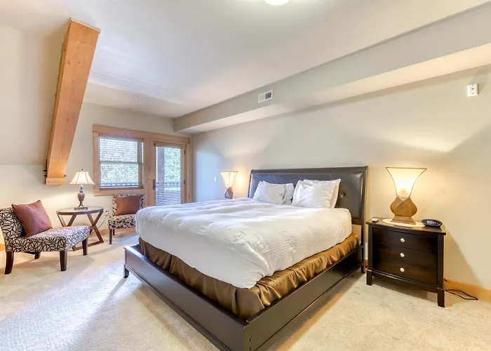 #401 Grand Lodge South Penthouse