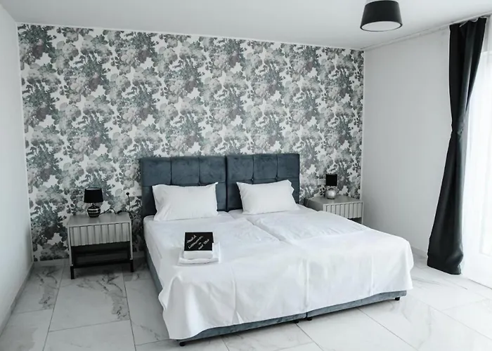 Hotel Flora