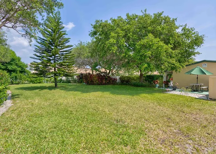 Tequesta Palms Inn