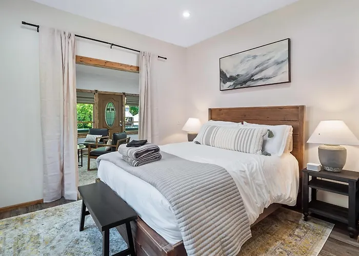 Welcome To Wine Country - Relaxed Luxury