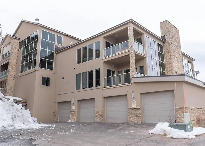 The Lofts #9D - Right By Ski Lifts With Private Hot Tub