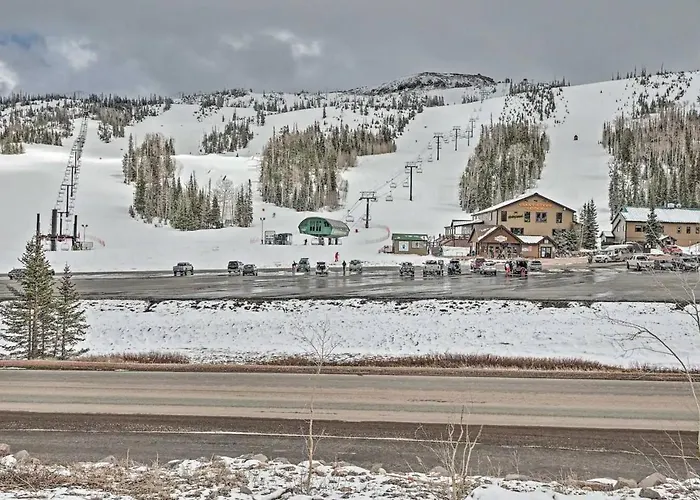 The Lofts #8D - Right By Ski Lifts