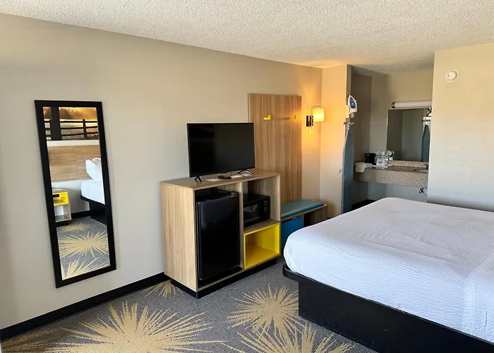 Days Inn By Wyndham Cloverdale Greencastle