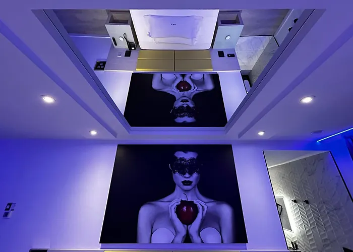 Zouk Hotel (Adults Only)
