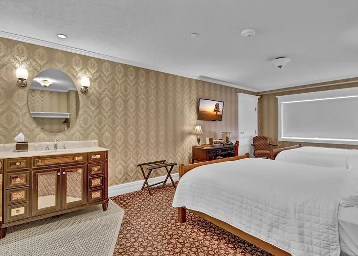 St James Hotel