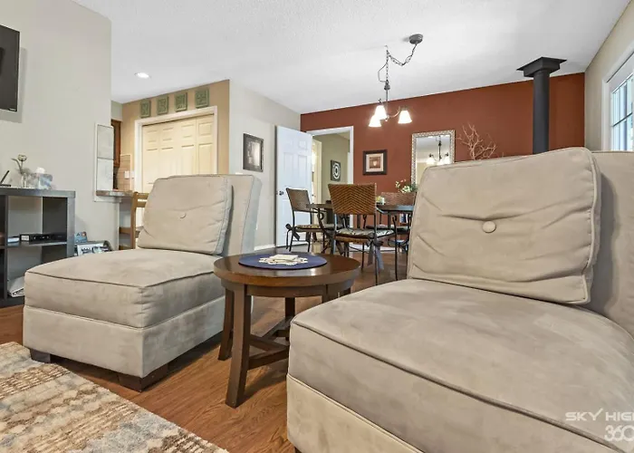 Wooded, Quiet Cottage, Very Close To The Back 40