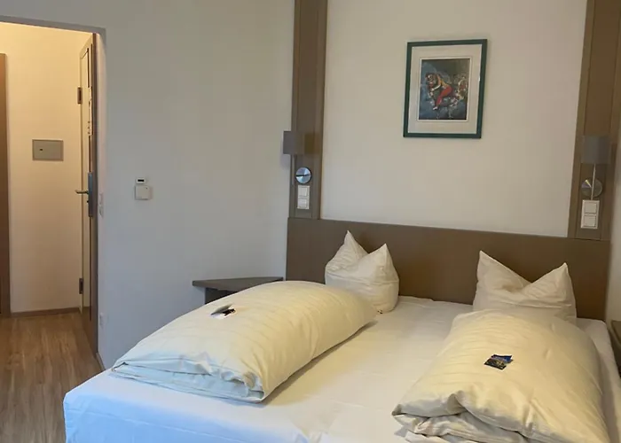 Waldhotel Felsentor