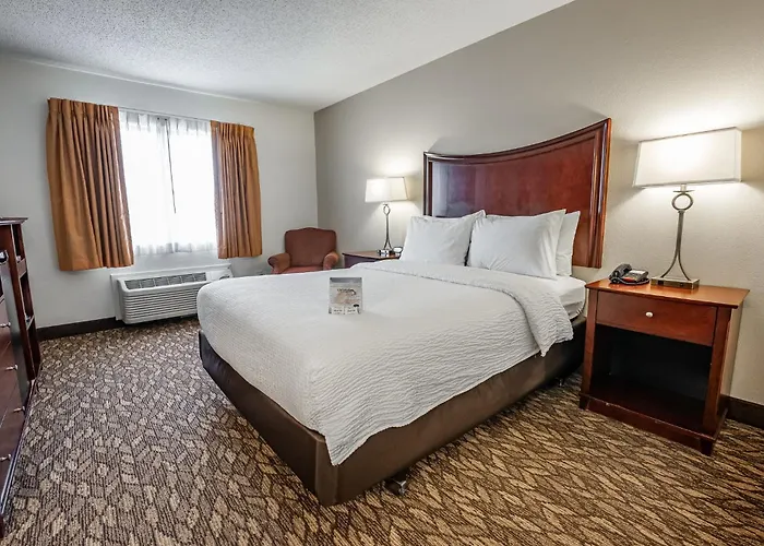 Christopher Inn And Suites