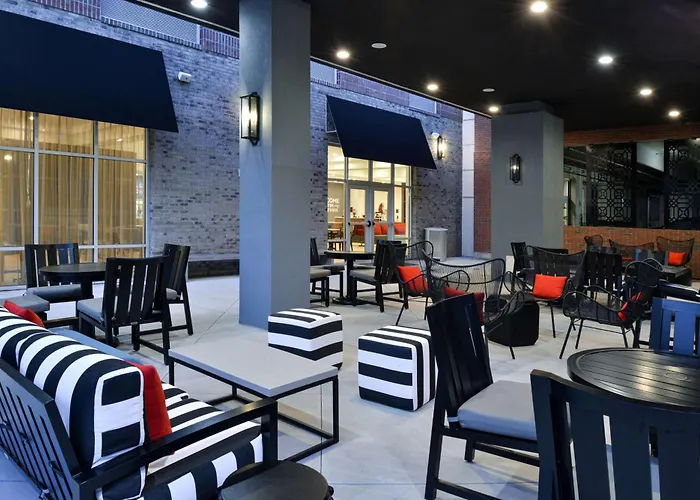 Hampton Inn & Suites Greensboro Downtown, Nc