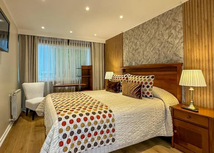 Hotel Puerta del Lago