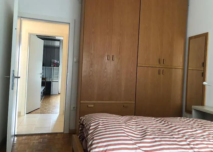 Guesthouse Gigli 2 - Free Tourist Card & Car Parking - No Trucks