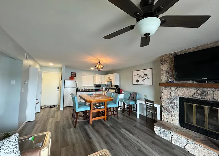 Lakefront Condo With A View Osage Beach