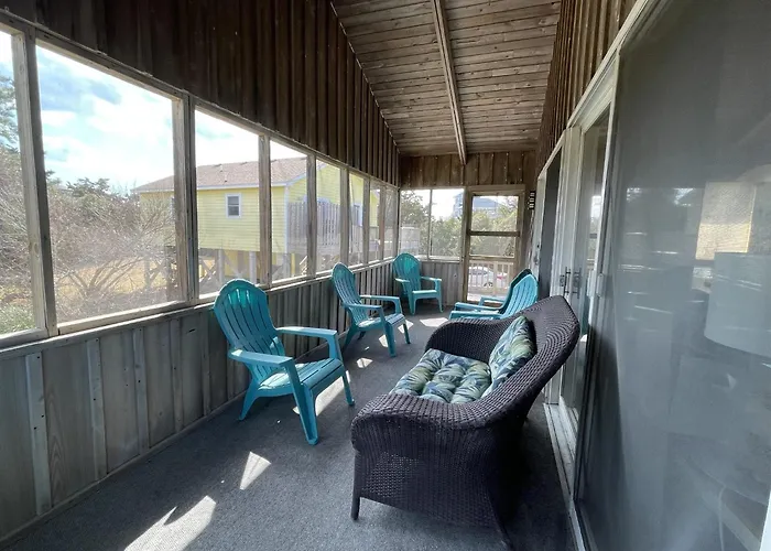 Gray Eagle House 58202