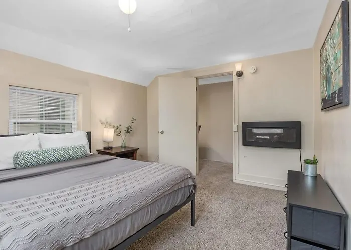 Charming 4Br Westside Home In Beer City Usa