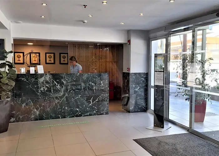 Elite Hotel