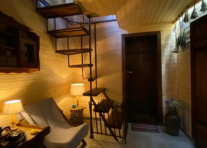 Agora Chalet