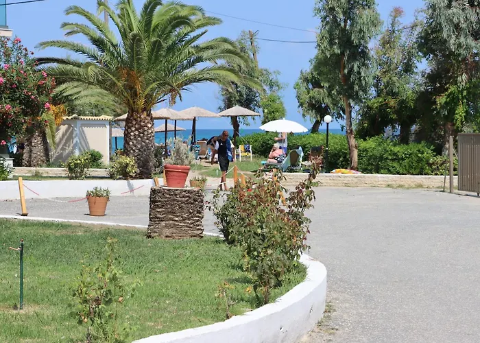 Angela Beach Hotel&Apts