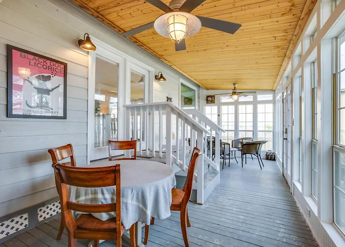 Backyard, Deck & Fire Pit: Conroe Getaway