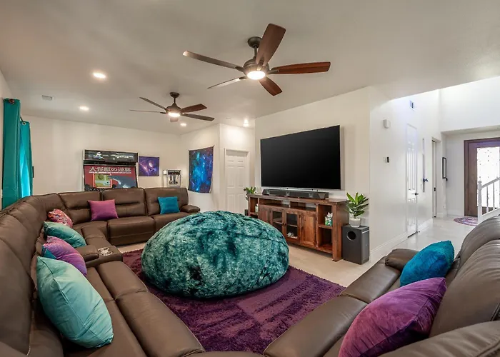 Coachella Play - 6Br Multi-Gen Fun Zone And Retreat With Free Heated Pool