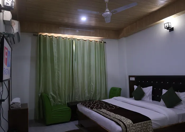 Hotel Sarla Regency