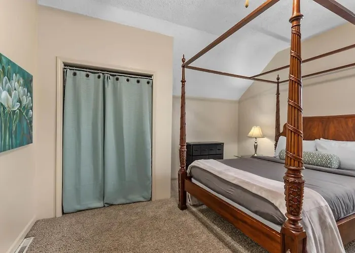 Charming 4Br Westside Home In Beer City Usa