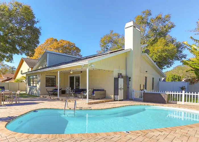 Snook Haven - Hot Tub, Pool, Minigolf, Dog Space