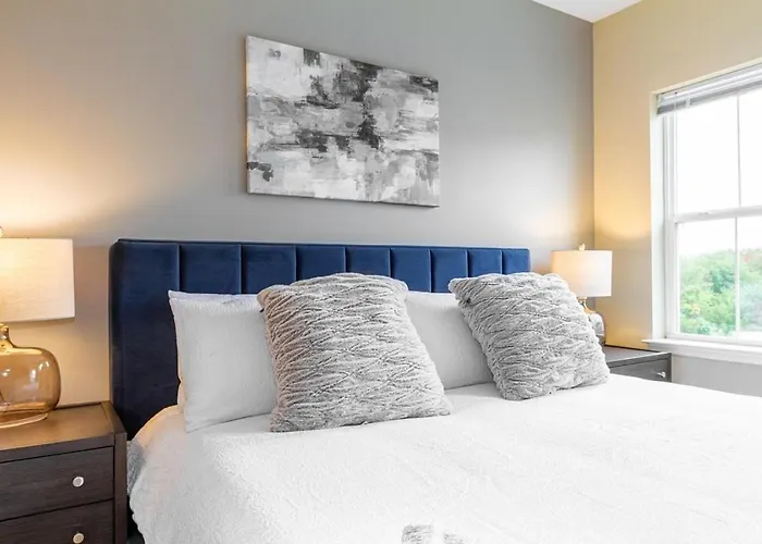 Landing Modern Apartment With Amazing Amenities
