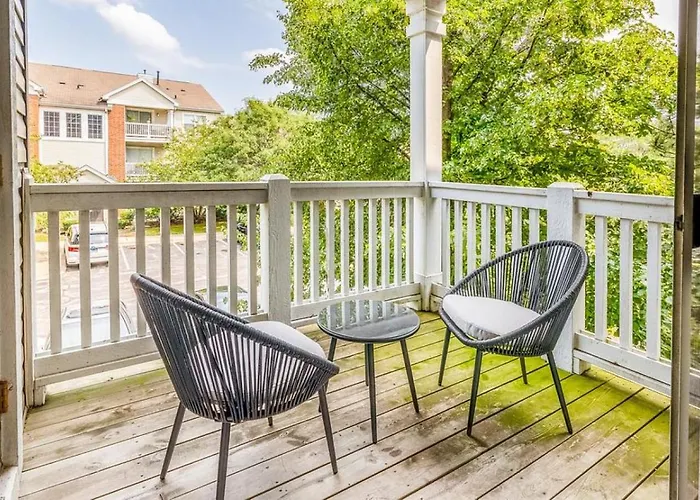 Landing Modern Apartment With Amazing Amenities