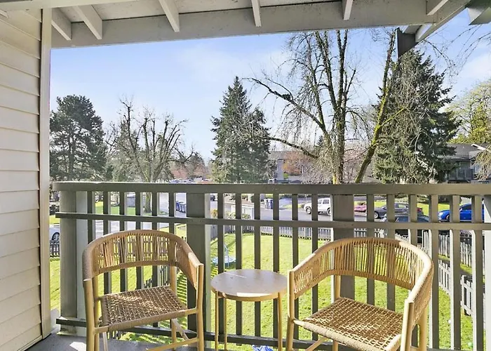 Landing Modern Apartment With Amazing Amenities