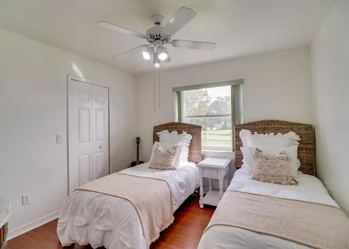 Port St Lucie Canal-Front Home W/ Heated Pool!