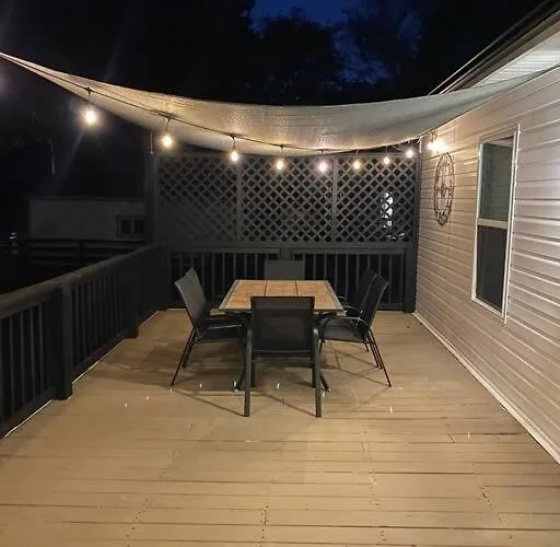 Huntersville House 3 Bedrooms 2 Baths