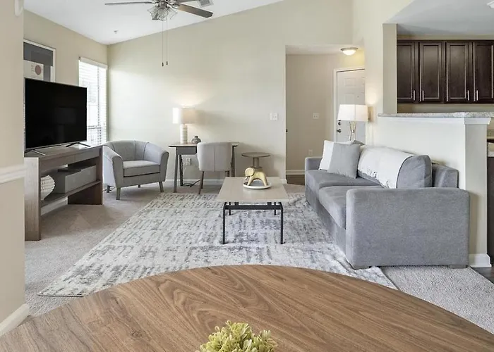 Landing Modern Apartment With Amazing Amenities