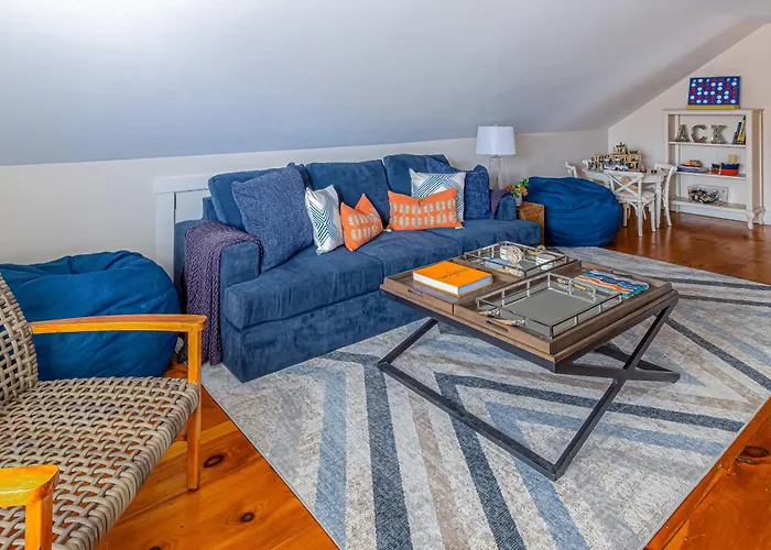 Close To Dtwn Nantucket! Group Getaway W/ Patio