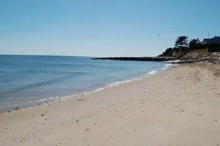 400 Yards To The Beach Dogs Welcome
