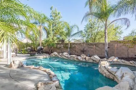 Minutes To Wineries Outdoor Oasis Pool Table