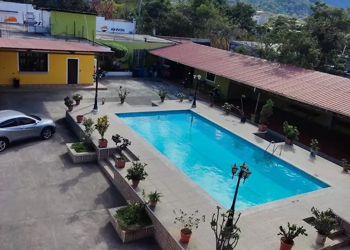 Hotel Ivon